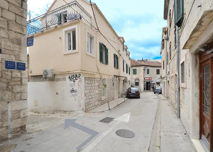 Basic 1 Appartement Split